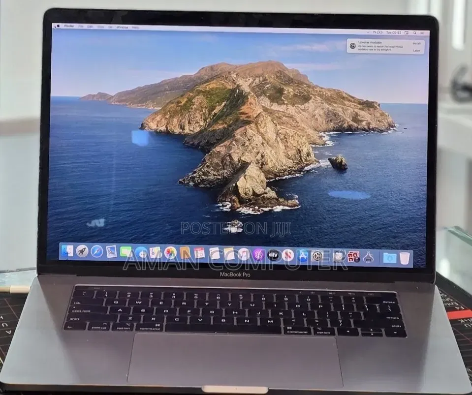 New Laptop Apple MacBook Pro 2018 32GB Intel Core i7 SSD 1T