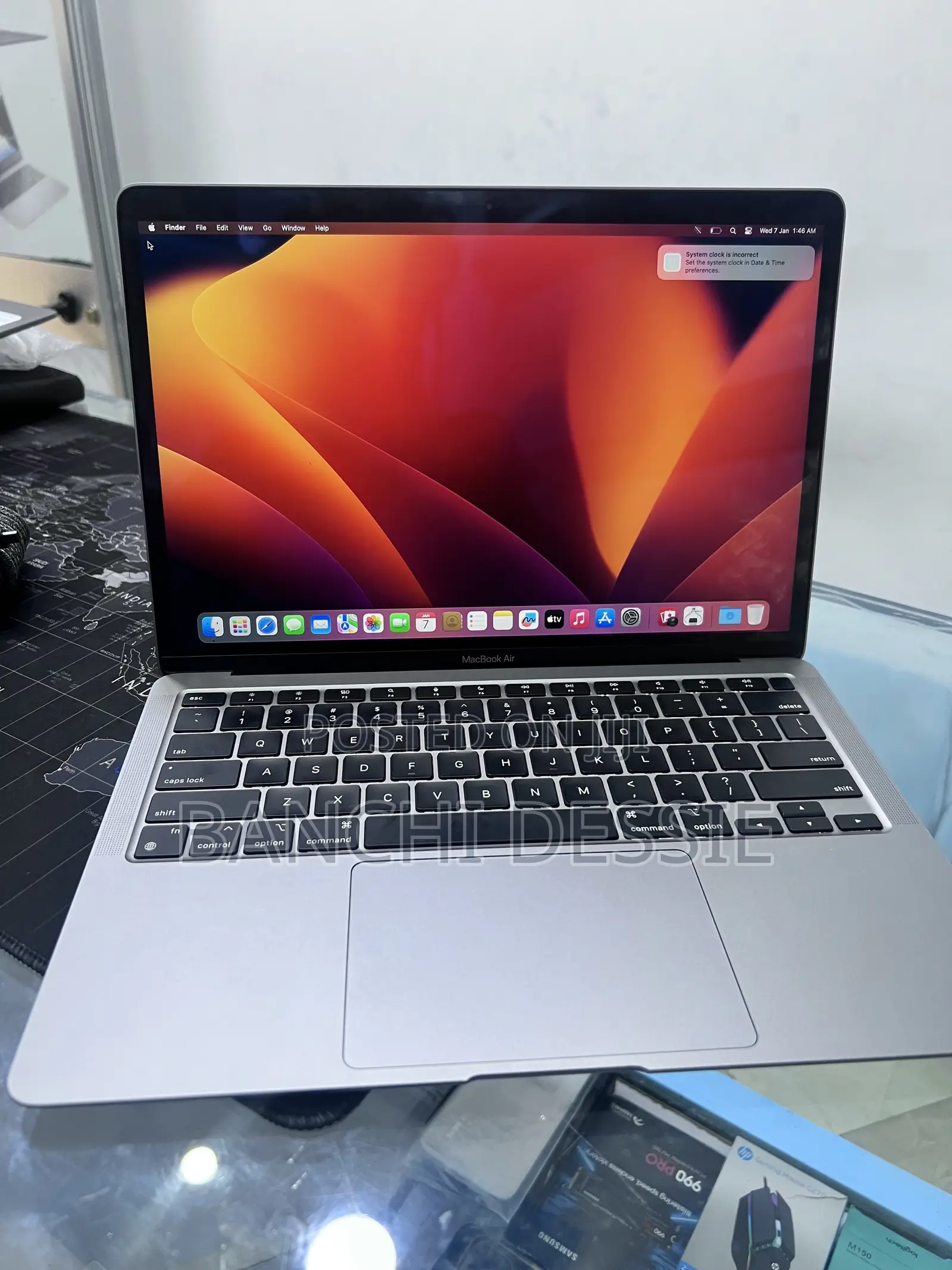 New Laptop Apple MacBook Air 2020 M1 8GB Apple M1 SSD 512GB