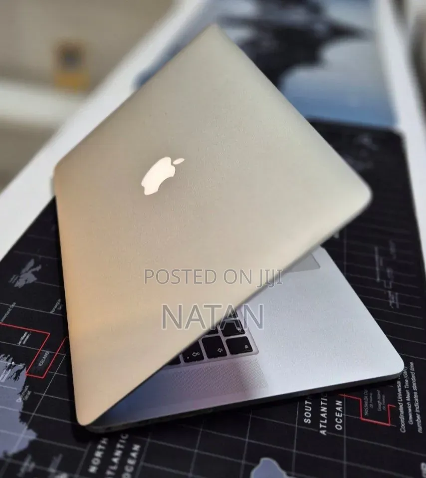 New Laptop Apple MacBook Pro 2015 16GB Intel Core i7 SSD 256GB