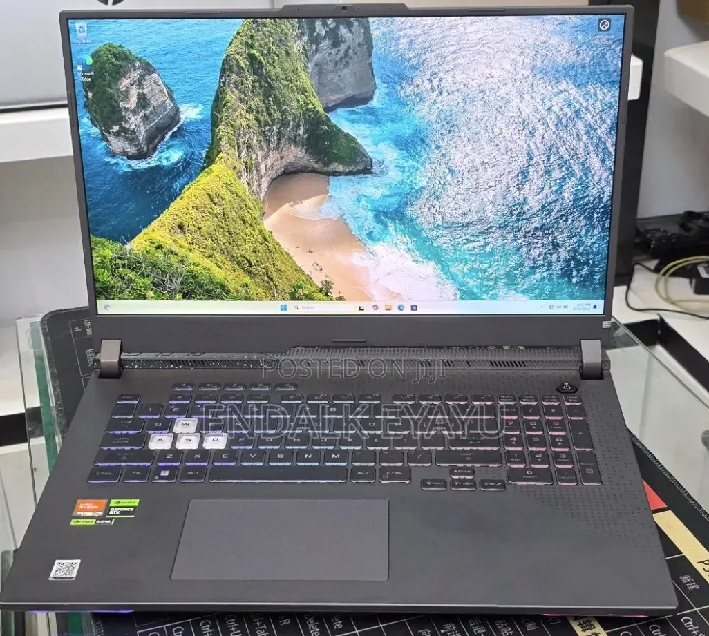 New Laptop Asus G71G 16GB AMD Ryzen 9 SSD 1T