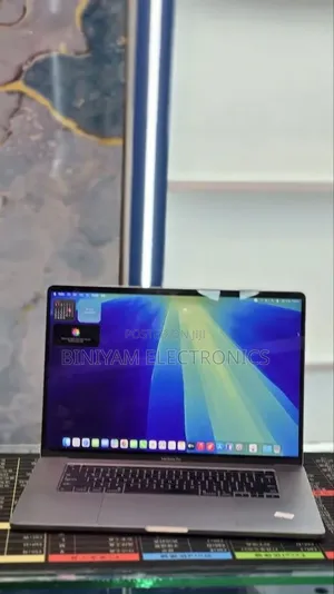 New Laptop Apple MacBook Pro 2019 64GB Intel Core i9 SSD 512GB