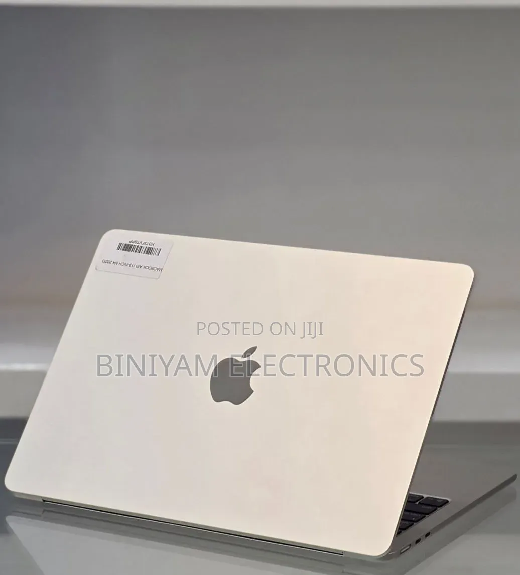 New Laptop Apple MacBook Air 2025 M4 16GB Apple M4 SSD 256GB