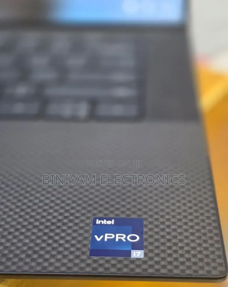 New Laptop Dell XPS 15 16GB Intel Core i7 SSD 1T