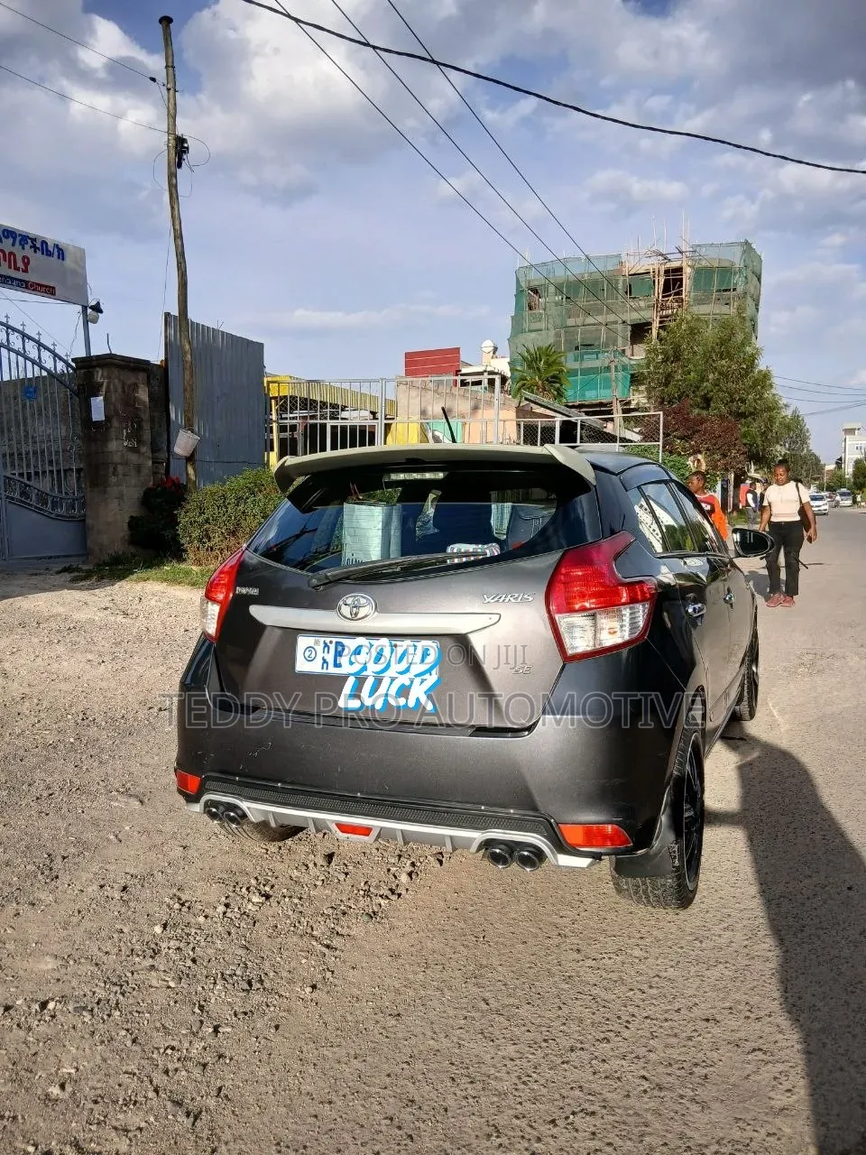Toyota Yaris 2016 Gray