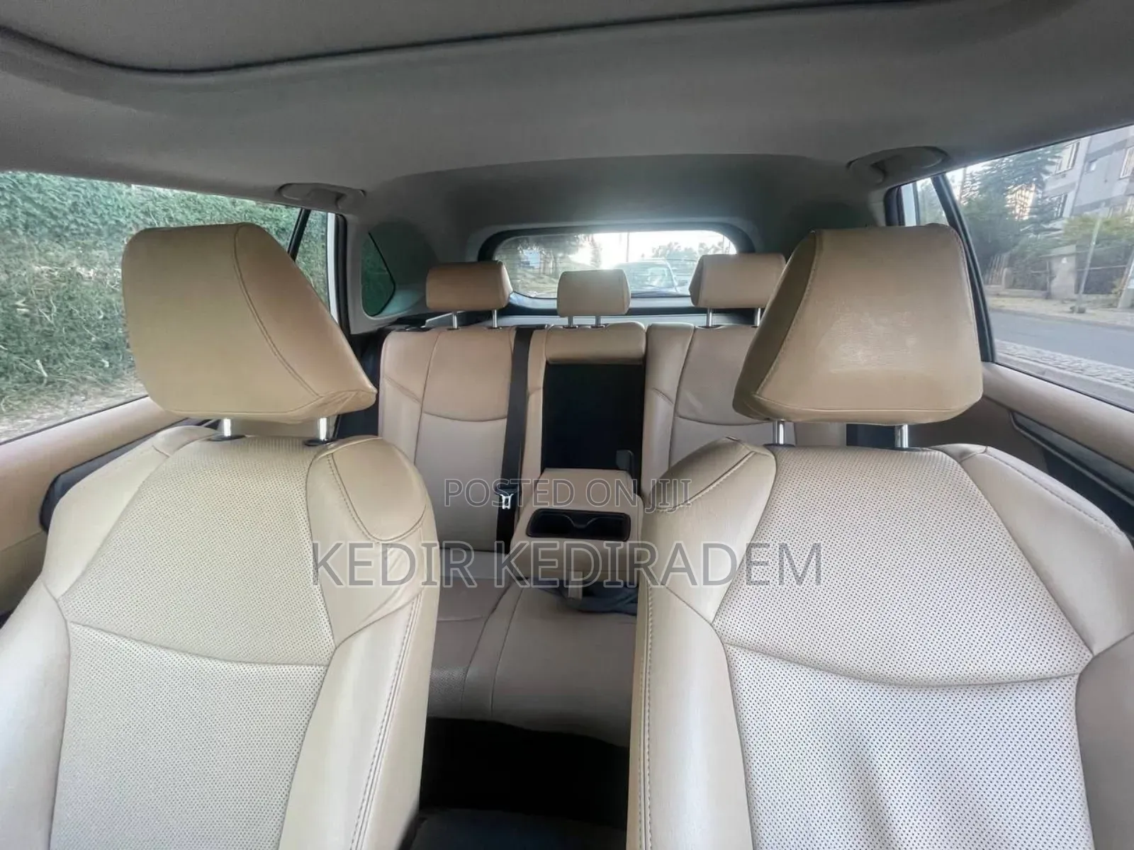 Toyota RAV4 2022 White