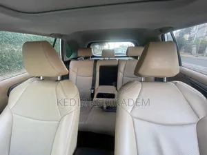 Toyota RAV4 2022 White