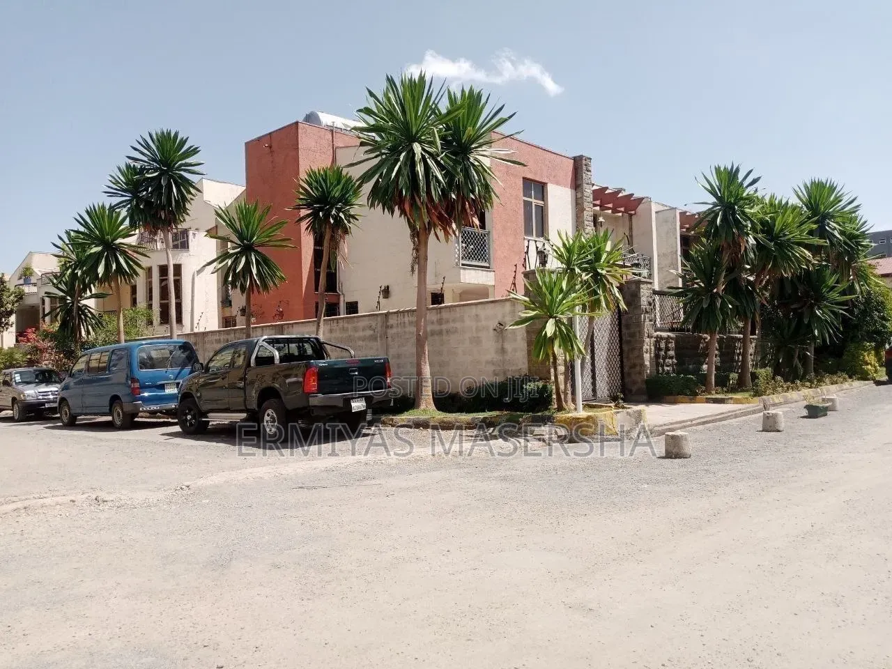 Furnished 6bdrm House in Yeka for sale
