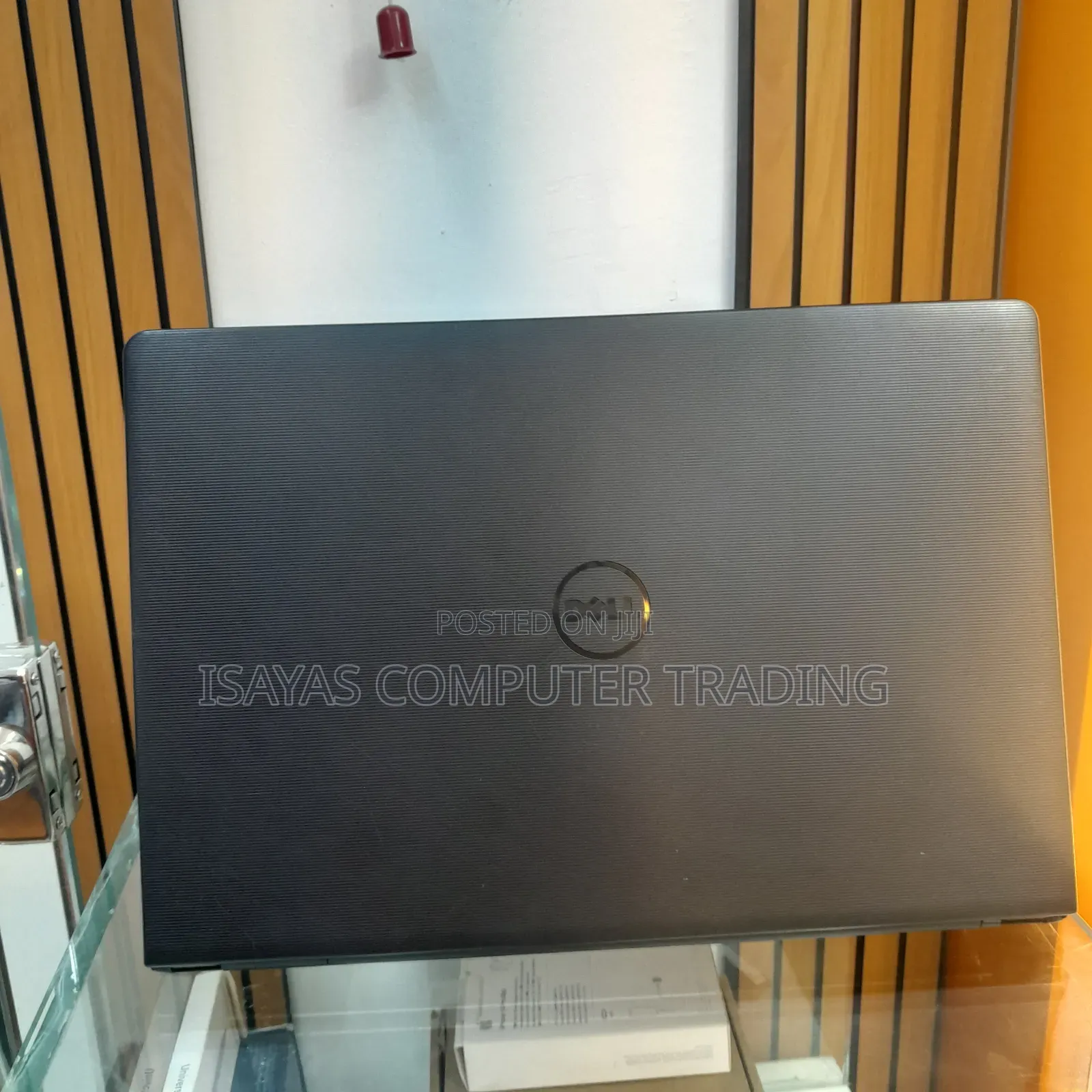 New Laptop Dell Vostro 15 3559 4GB Intel Core i5 HDD 500GB