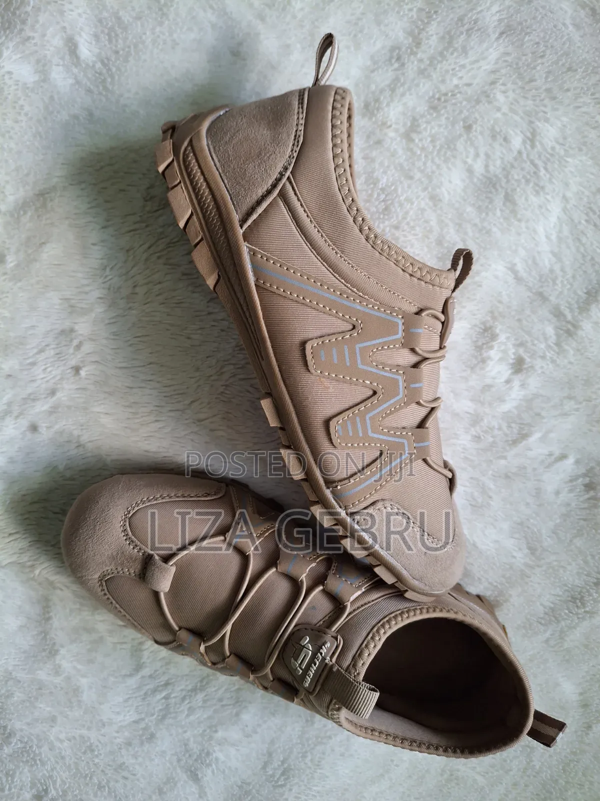 Brand New Women Very Comfortable Walking Shoes. Size 35-40. 3200br