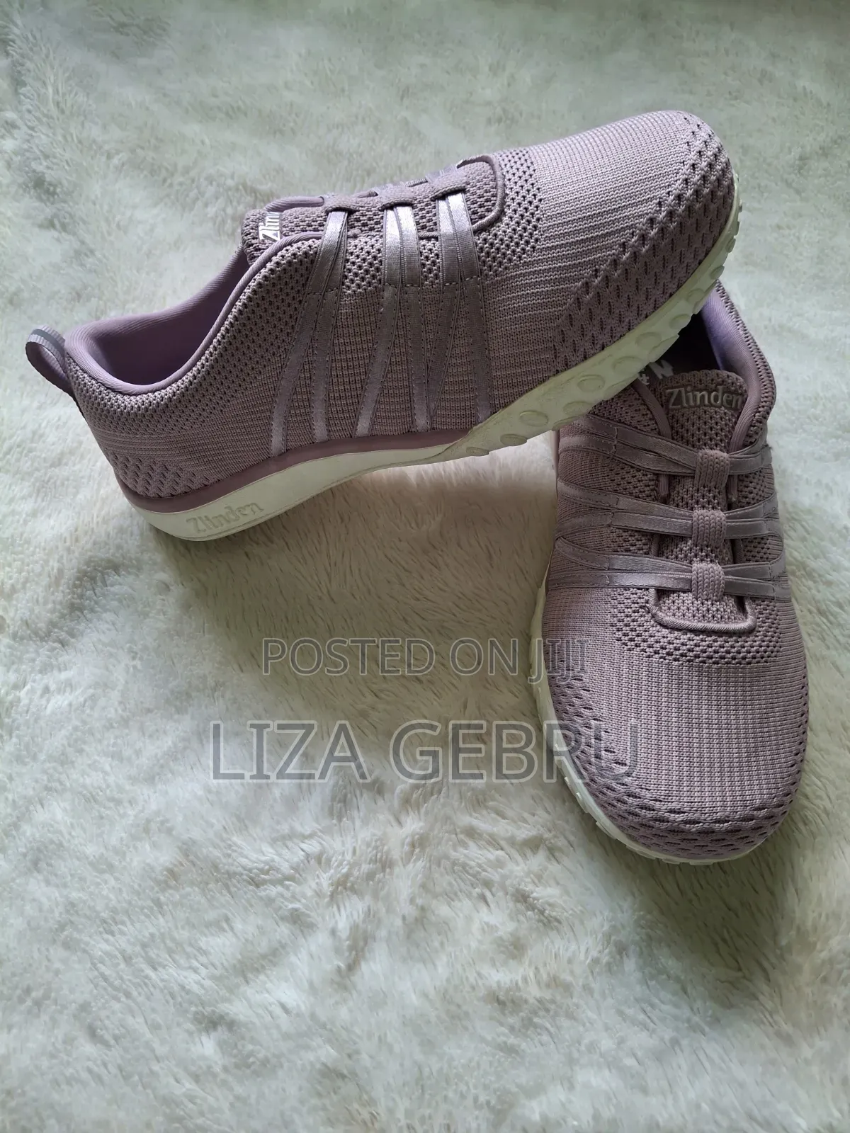 Brand New Women Very Comfortable Walking Shoes. Size 35-40. 3500br
