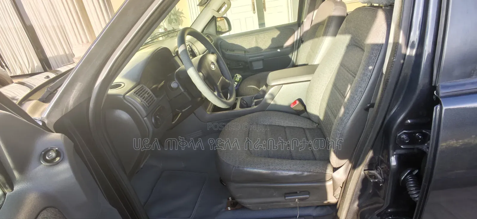 Ford Explorer 2002 Gray