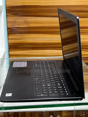 New Laptop Dell Inspiron 15 8GB Intel Core i7 SSD 256GB