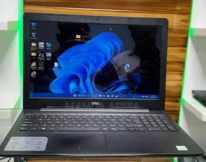 New Laptop Dell Inspiron 15 8GB Intel Core i7 SSD 256GB