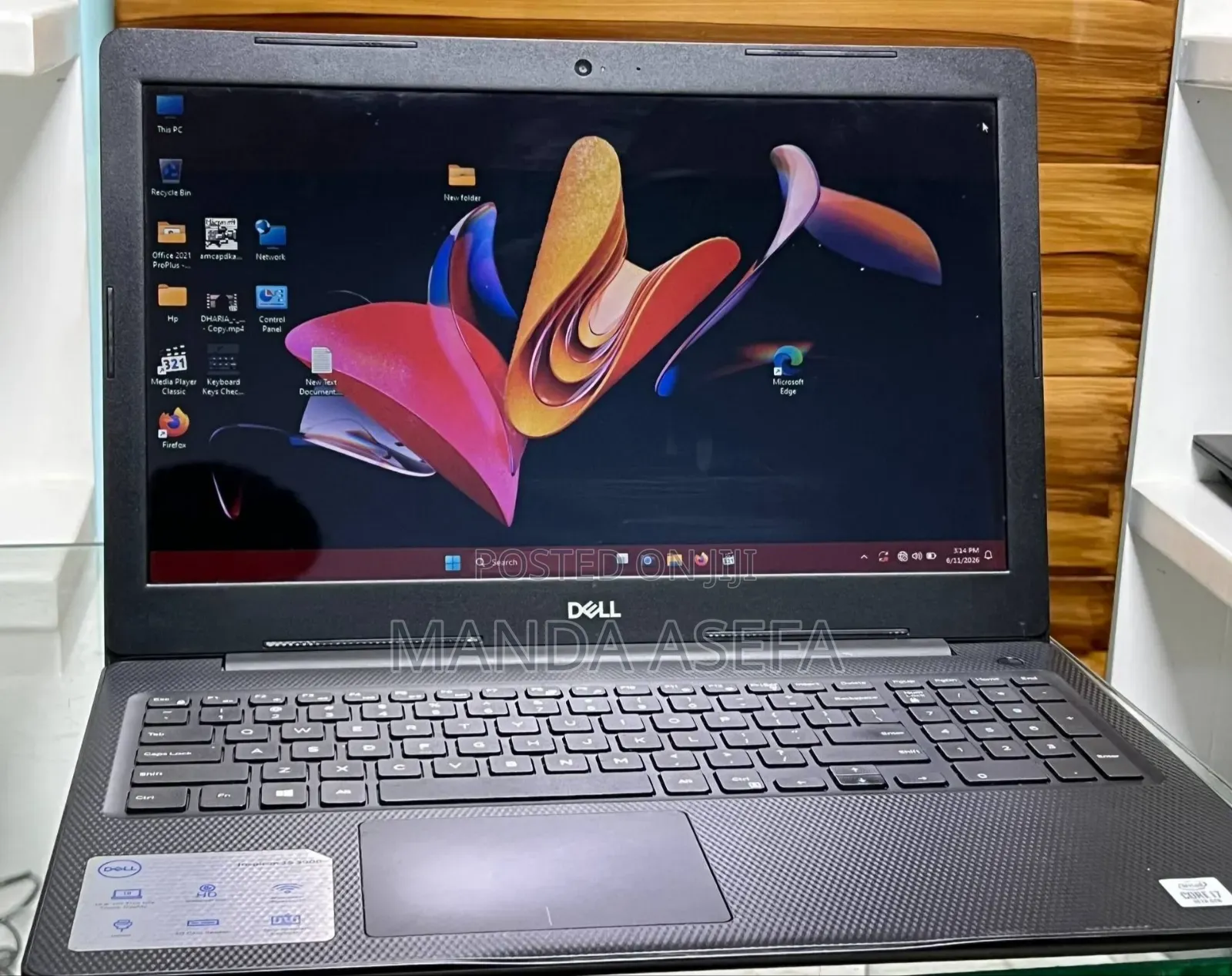 New Laptop Dell Inspiron 15 8GB Intel Core i7 SSD 256GB