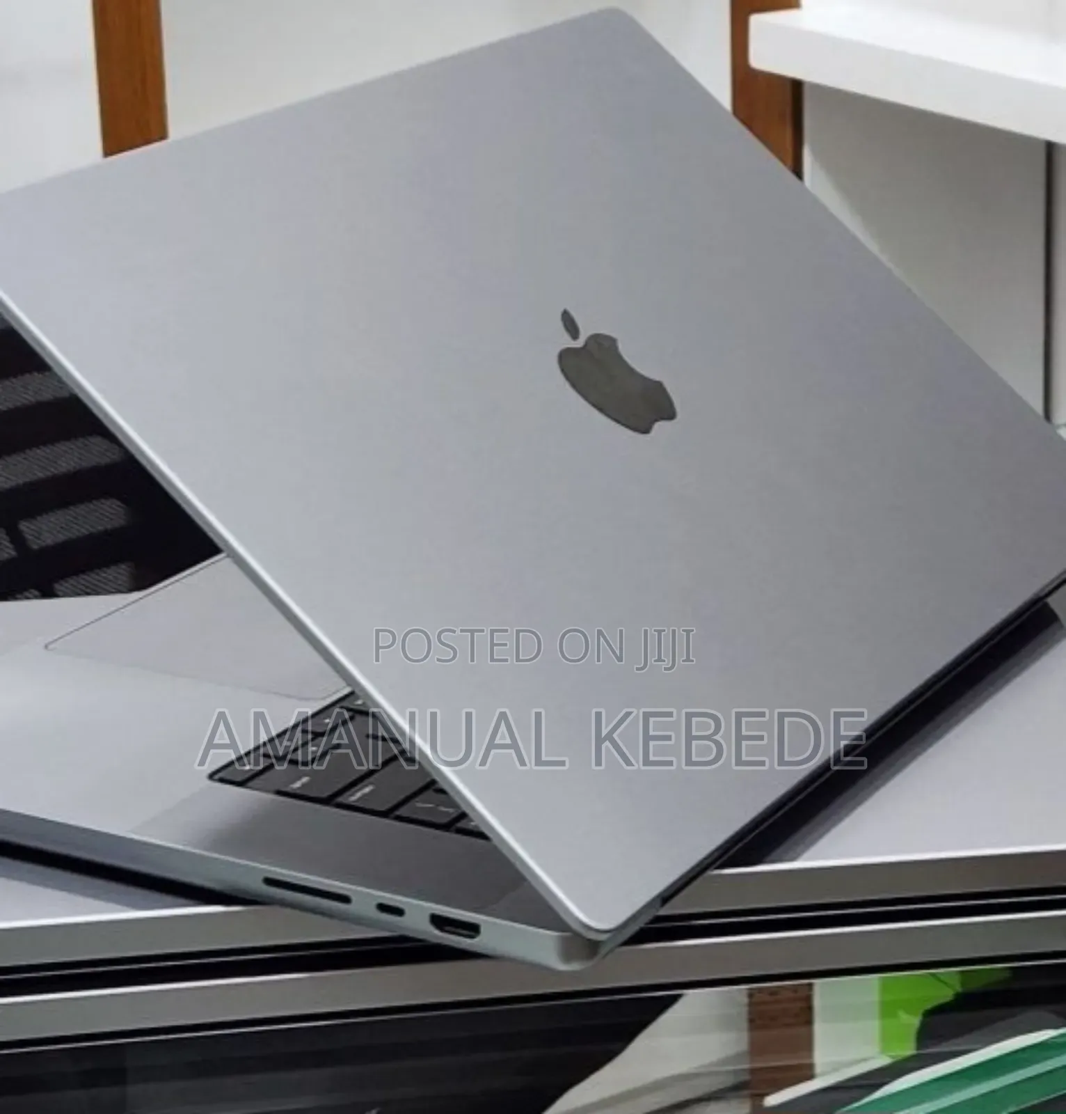 New Laptop Apple MacBook Pro 2021 M1 32GB Apple M1 Pro SSD 1T