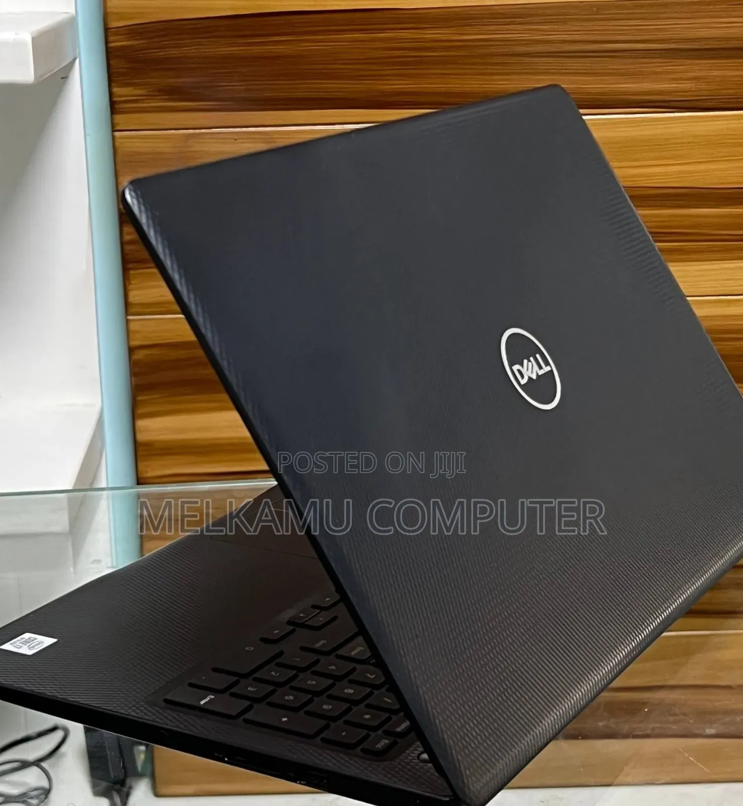 New Laptop Dell Inspiron 15 8GB Intel Core i7 SSD 256GB