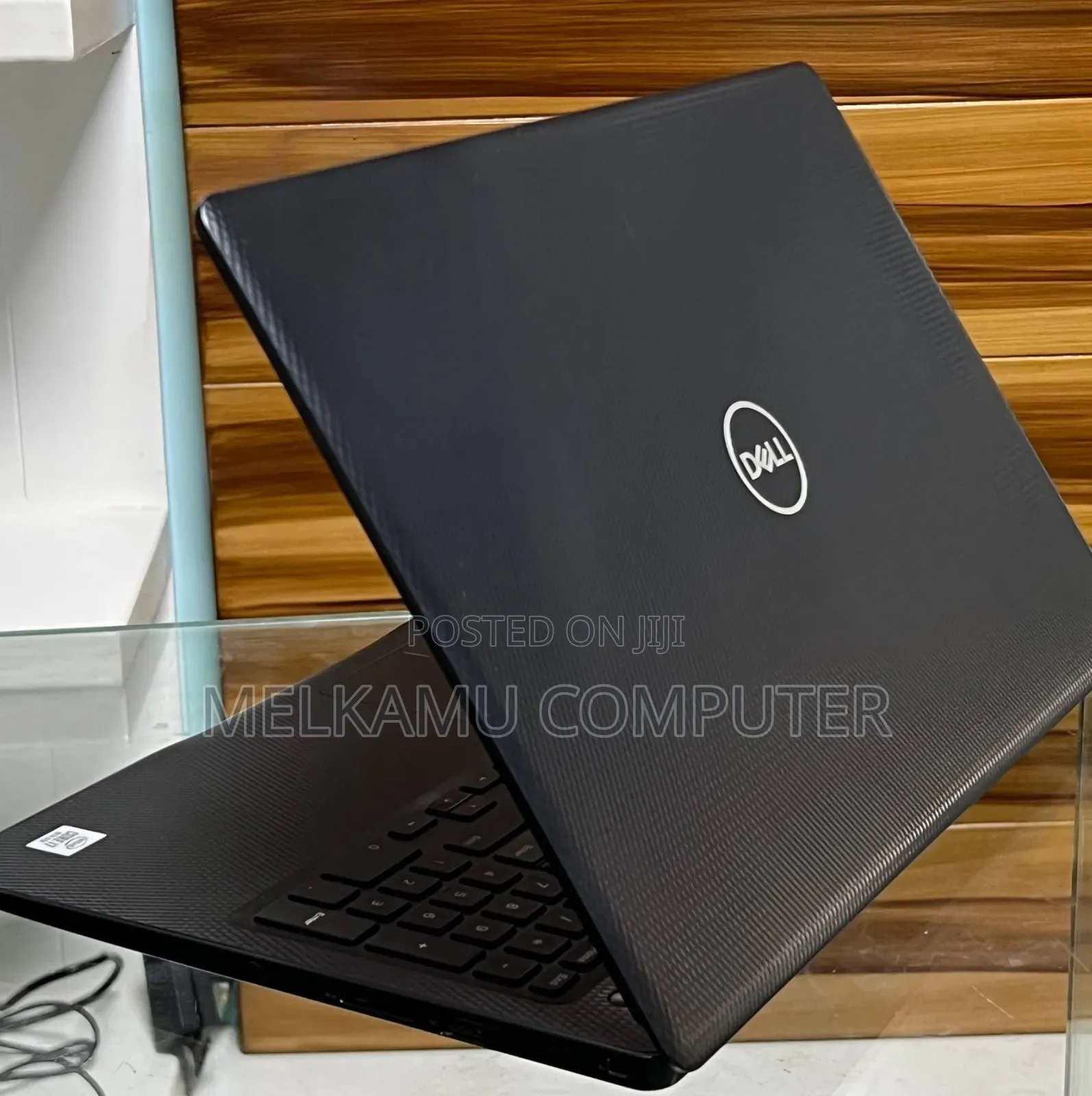 New Laptop Dell Inspiron 15 8GB Intel Core i7 SSD 256GB