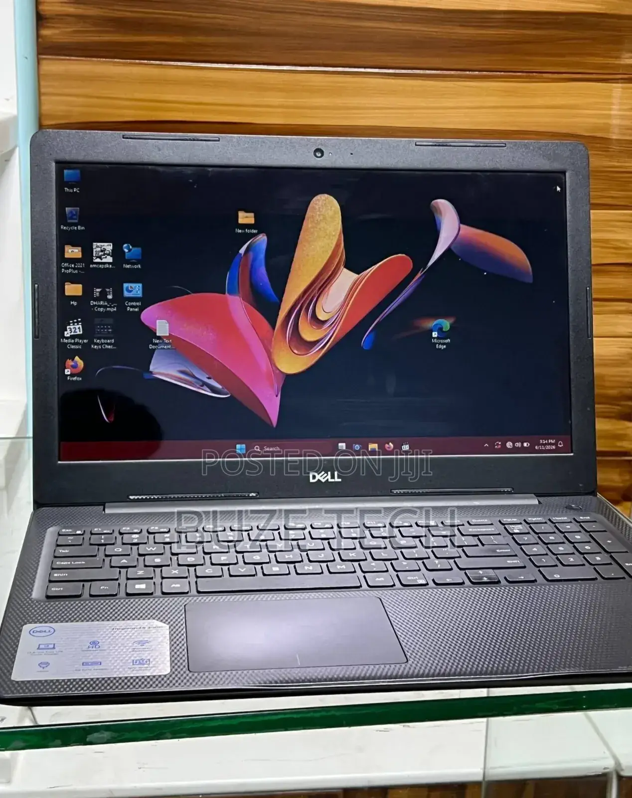 New Laptop Dell Inspiron 15 8GB Intel Core i7 SSD 256GB