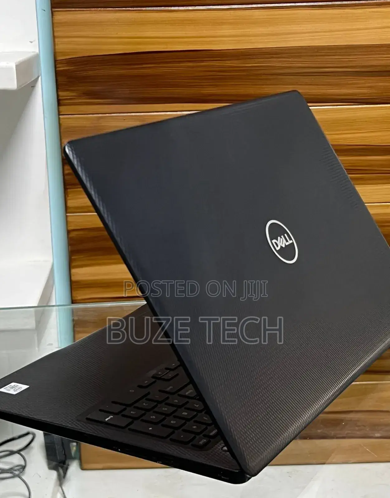 New Laptop Dell Inspiron 15 8GB Intel Core i7 SSD 256GB