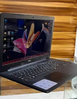 New Laptop Dell Inspiron 15 8GB Intel Core i7 SSD 256GB