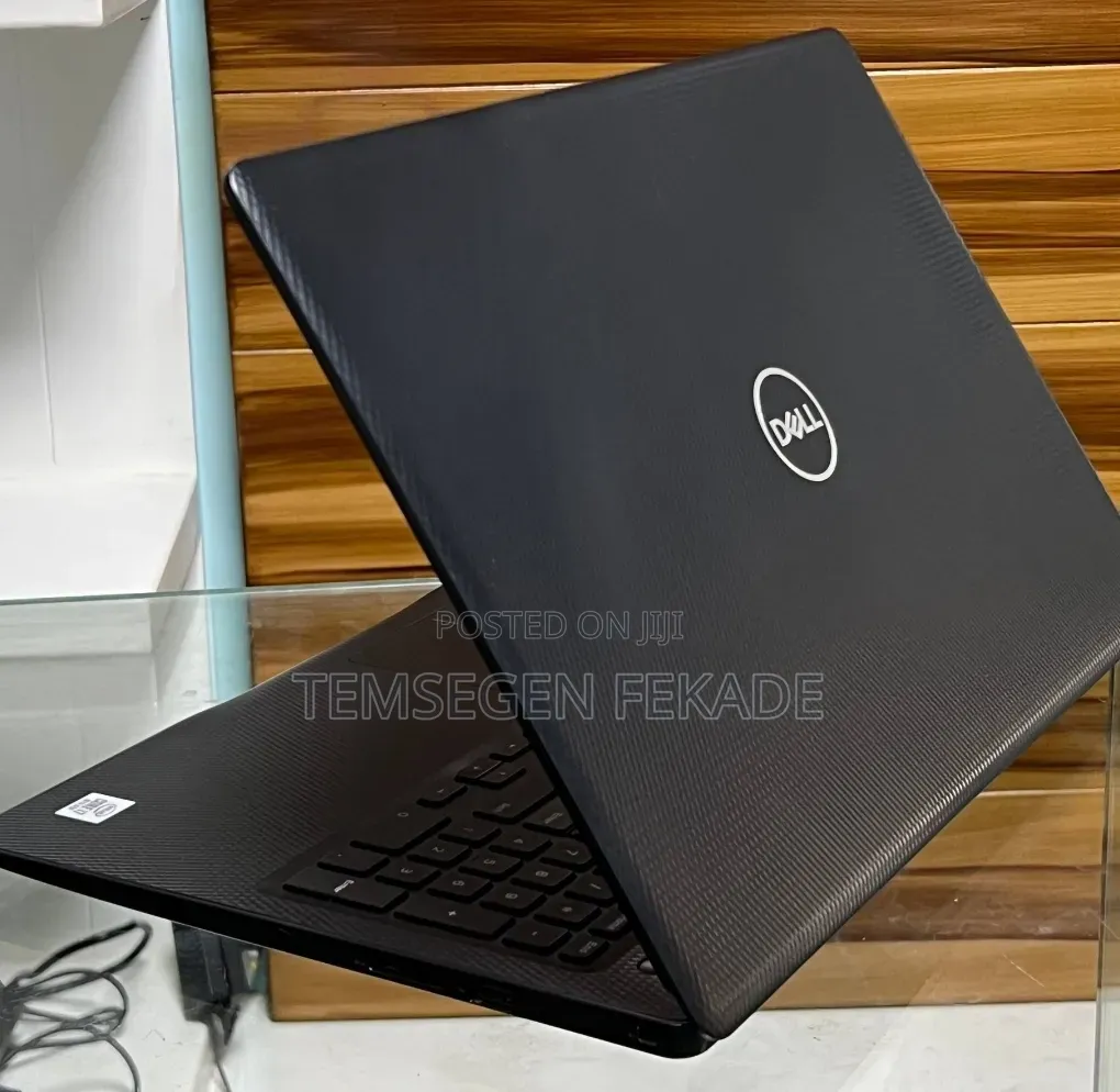 New Laptop Dell Inspiron 15 8GB Intel Core i7 SSD 256GB