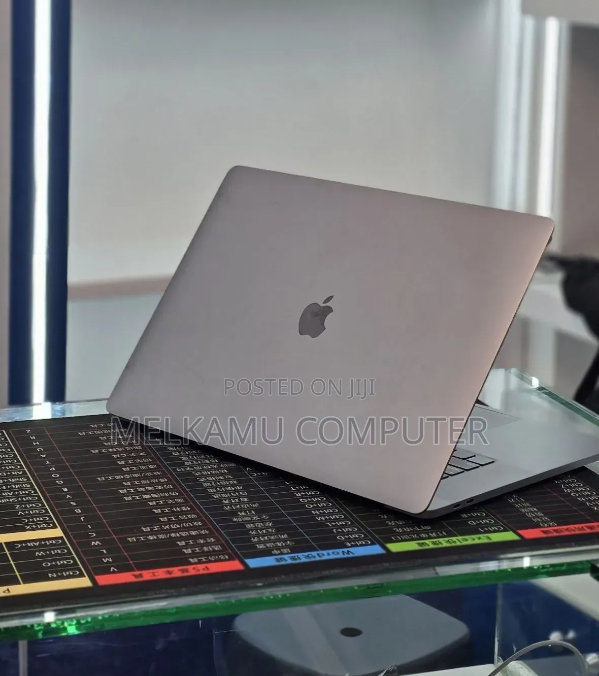 New Laptop Apple MacBook Pro 2019 64GB Intel Core i9 SSD 512GB