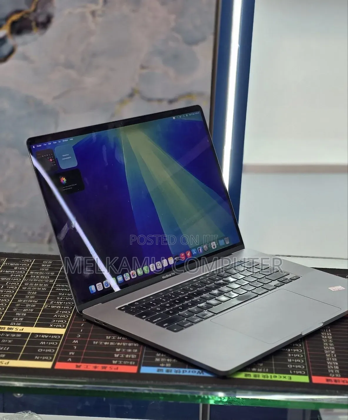 New Laptop Apple MacBook Pro 2019 64GB Intel Core i9 SSD 512GB