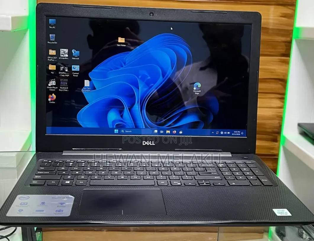 New Laptop Dell Inspiron 15 8GB Intel Core i7 SSD 256GB