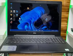 New Laptop Dell Inspiron 15 8GB Intel Core i7 SSD 256GB