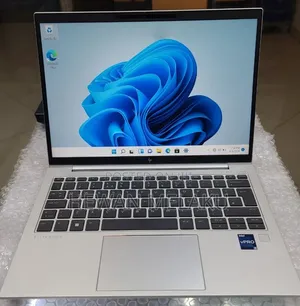 New Laptop HP EliteBook 830 G9 16GB Intel Core i5 SSD 512GB