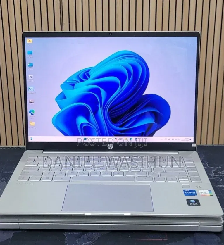 New Laptop HP Pavilion 14 16GB Intel Core i5 SSD 512GB