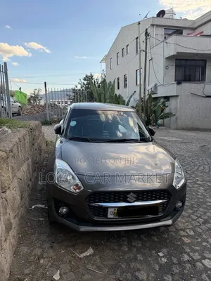 Suzuki Swift 2022 Gray