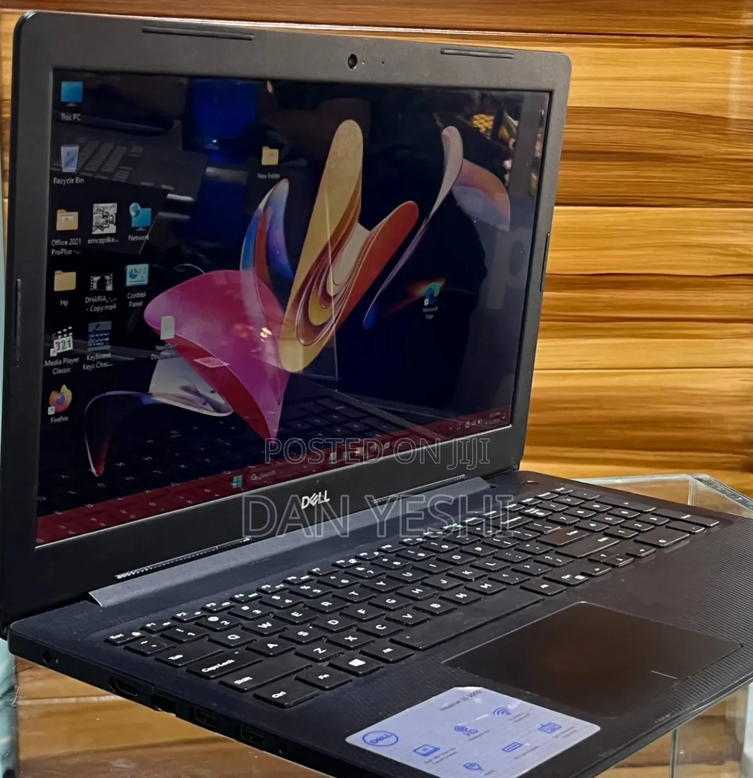New Laptop Dell Inspiron 15 8GB Intel Core i7 SSD 256GB