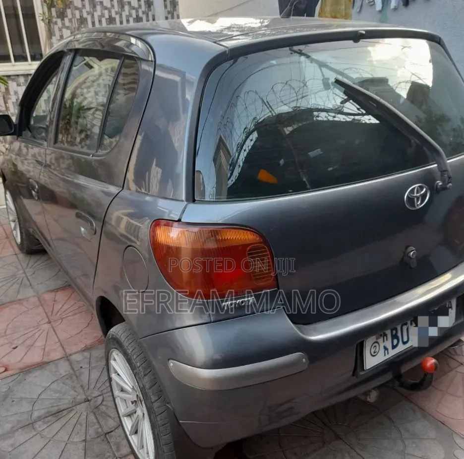 Toyota Yaris 2005