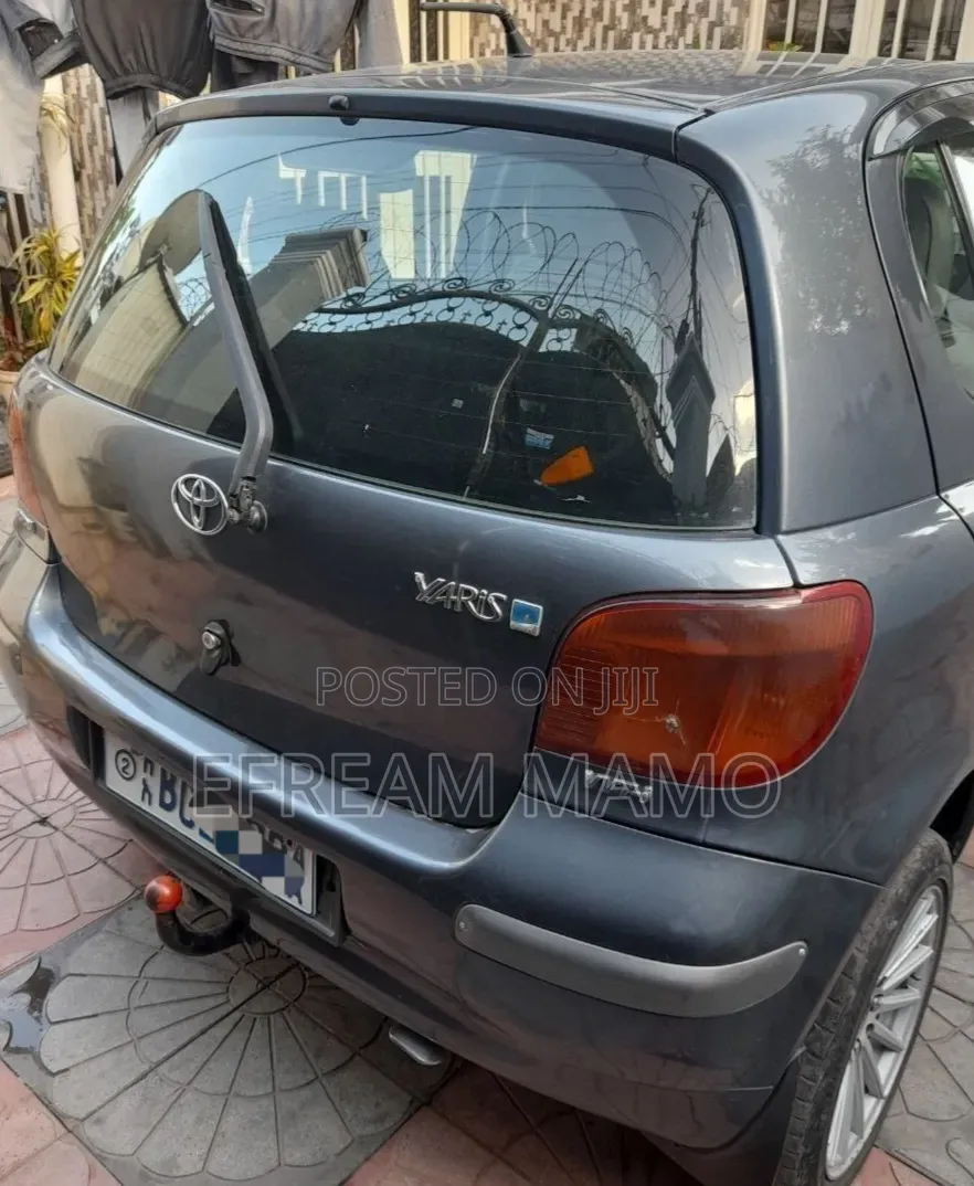 Toyota Yaris 2005