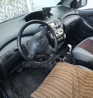 Toyota Yaris 2005