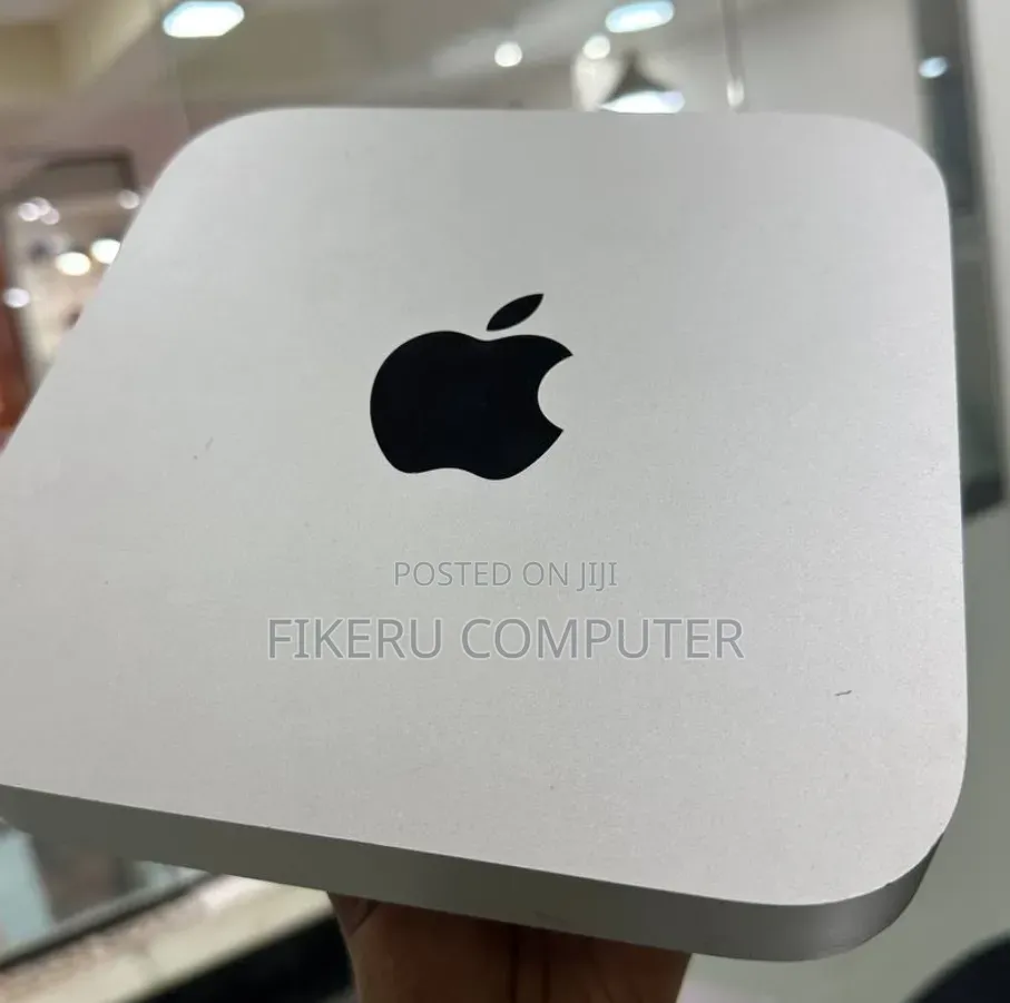 New Laptop Apple MacBook 8GB Apple M1 SSD 512GB