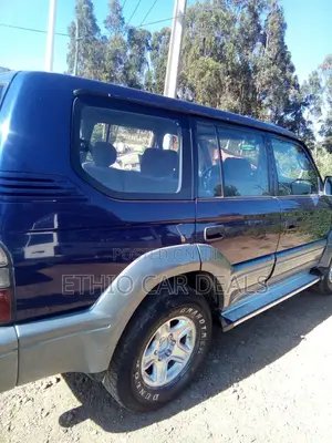 Toyota Land Cruiser Prado 2000 Blue