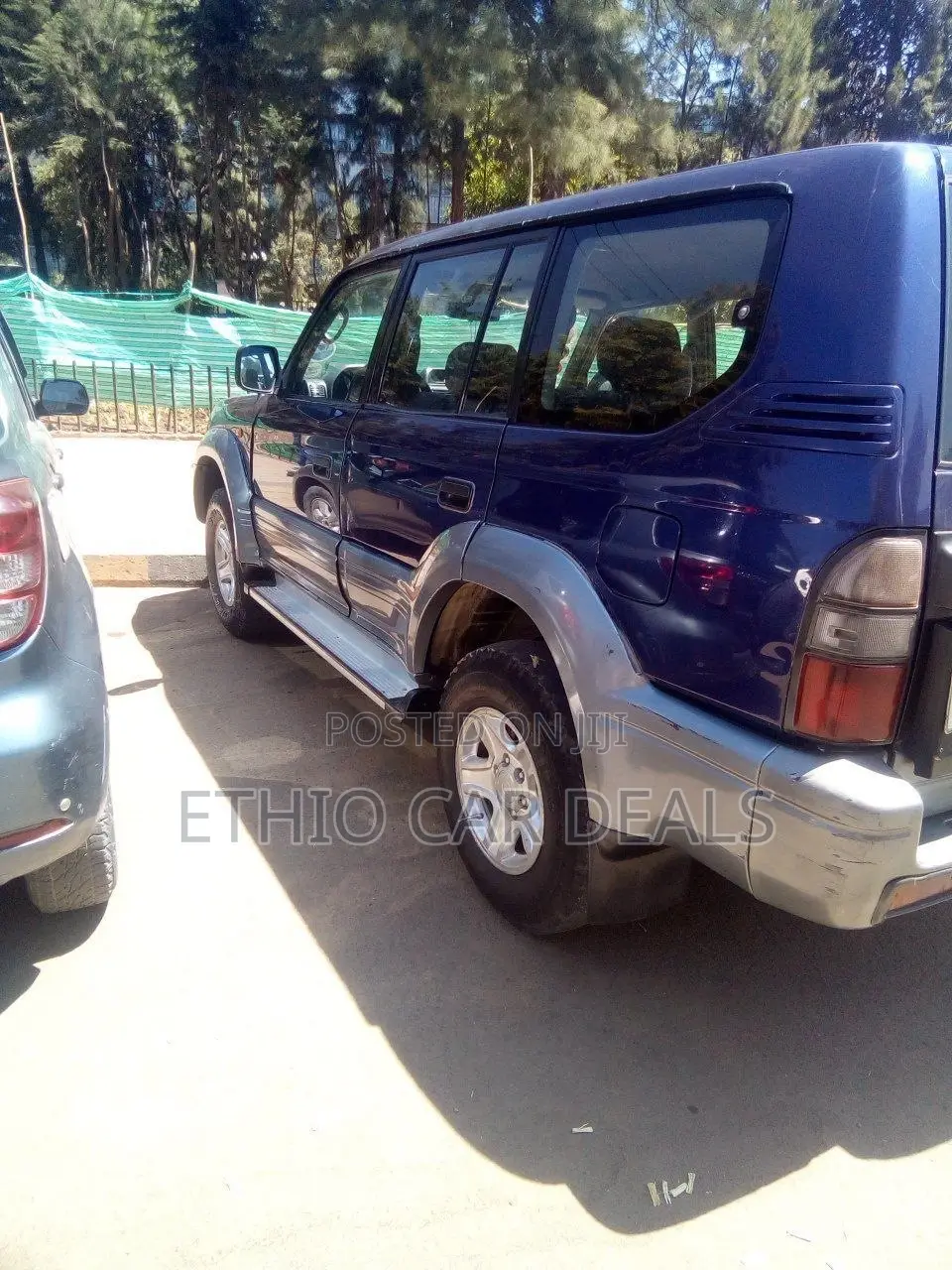 Toyota Land Cruiser Prado 2000 Blue