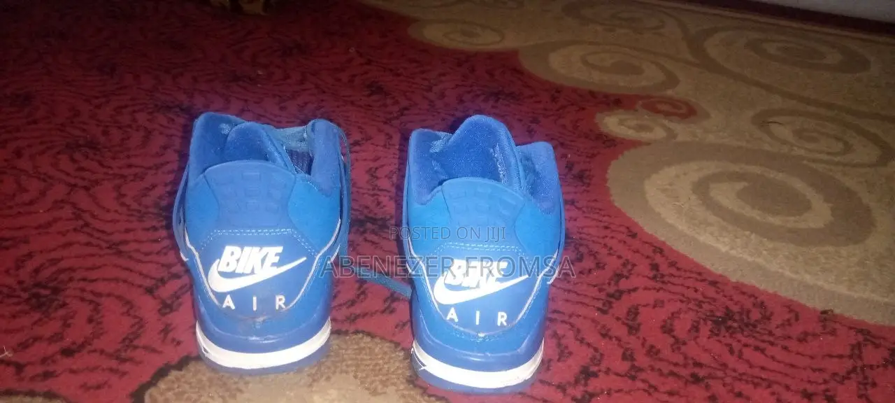Jordan 4 Rep