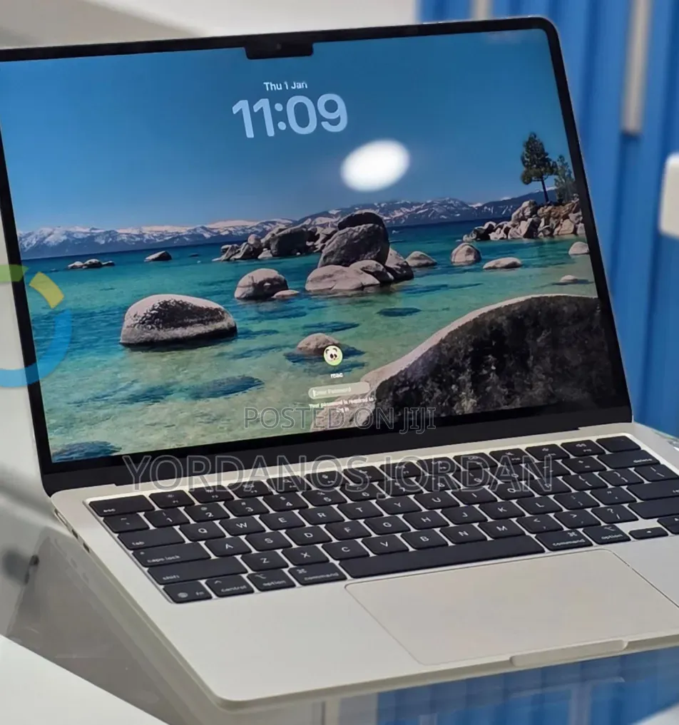 New Laptop Apple MacBook Air 2025 M4 16GB Apple M4 SSD 256GB