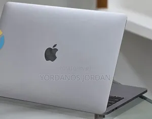 New Laptop Apple MacBook Pro 2019 16GB Intel Core i7 SSD 256GB