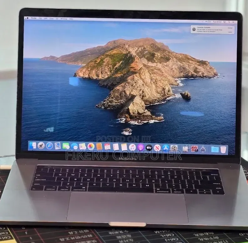 New Laptop Apple MacBook 2018 32GB Intel Core i7 SSD 1T