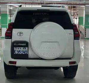 Toyota Land Cruiser 2018 White