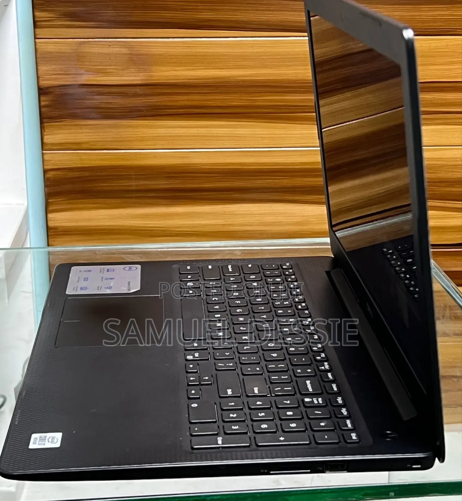 New Laptop Dell Inspiron 15 8GB Intel Core i7 SSD 256GB