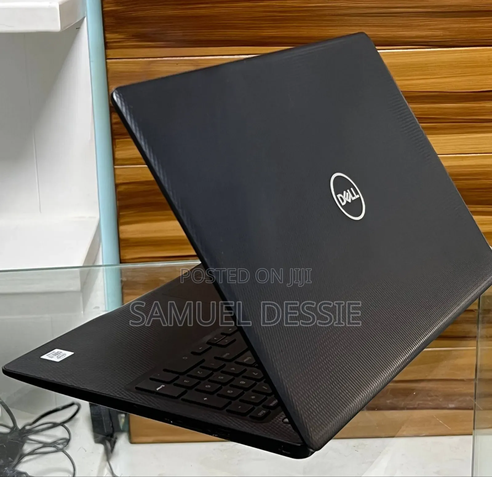 New Laptop Dell Inspiron 15 8GB Intel Core i7 SSD 256GB
