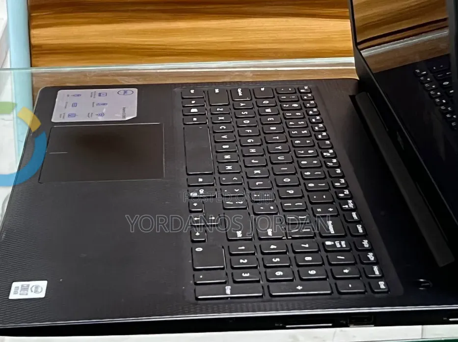 New Laptop Dell Inspiron 15 8GB Intel Core i7 SSD 256GB