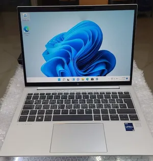 New Laptop HP EliteBook 830 G9 16GB Intel Core i5 SSD 512GB