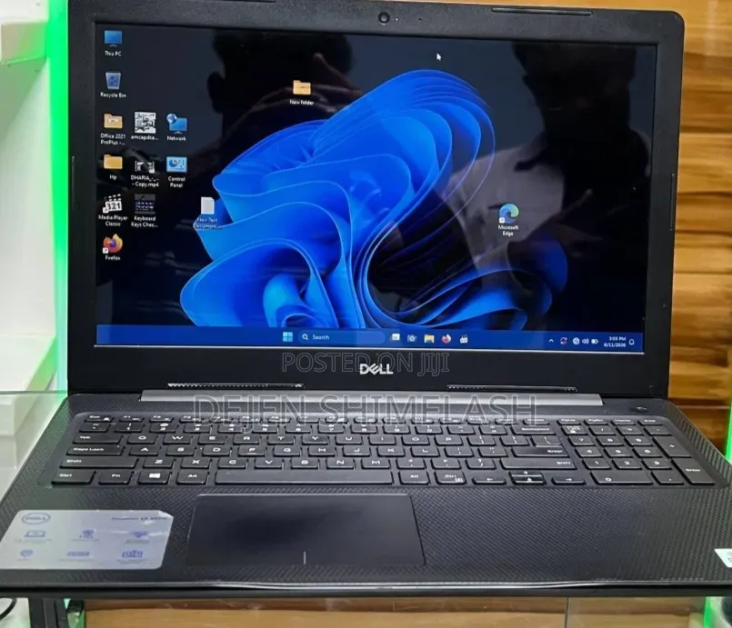 New Laptop Dell Inspiron 15 8GB Intel Core i7 SSD 512GB