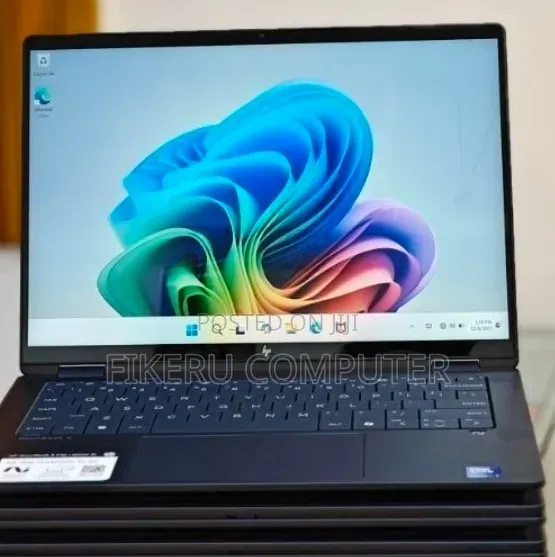 New Laptop HP OmniBook Ultra Flip 14" 16GB Intel Core Ultra 7 SSD 1T